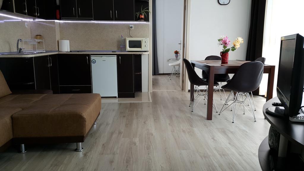 Kraybrezhna Apartment Поморие Экстерьер фото