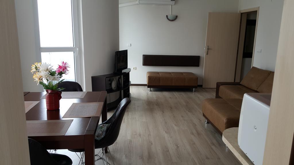 Kraybrezhna Apartment Поморие Экстерьер фото