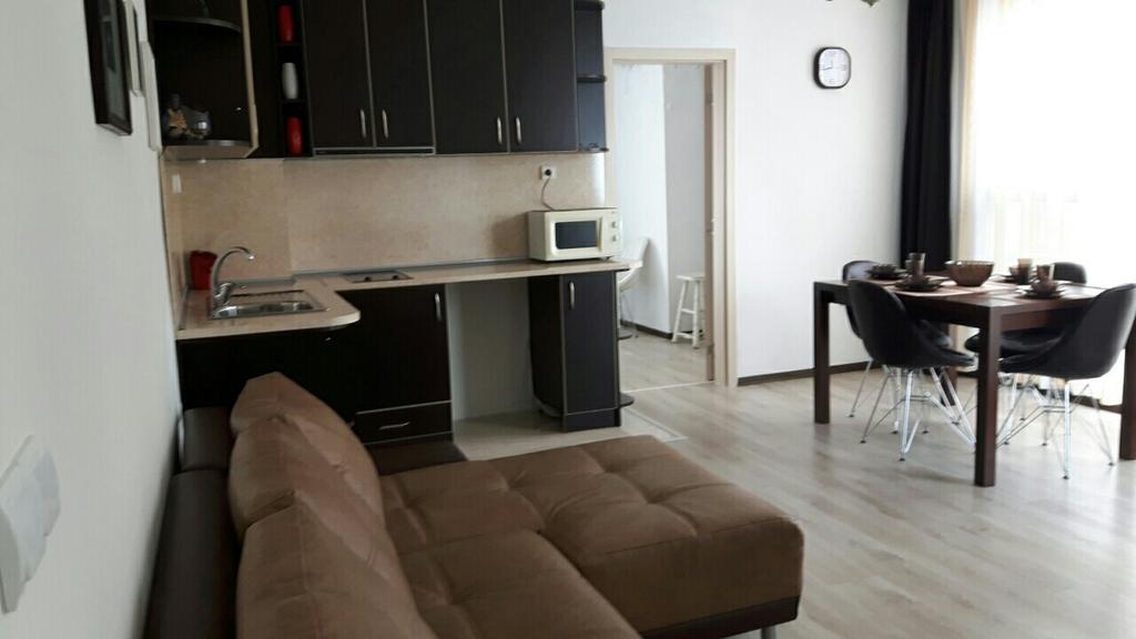 Kraybrezhna Apartment Поморие Экстерьер фото